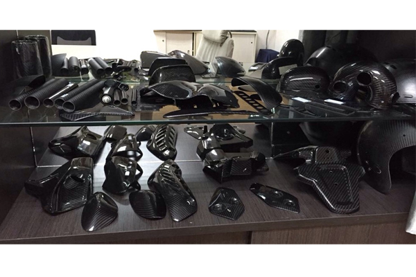 Prepreg carbon fiber irregular shape parts, structural parts (Autoclave)